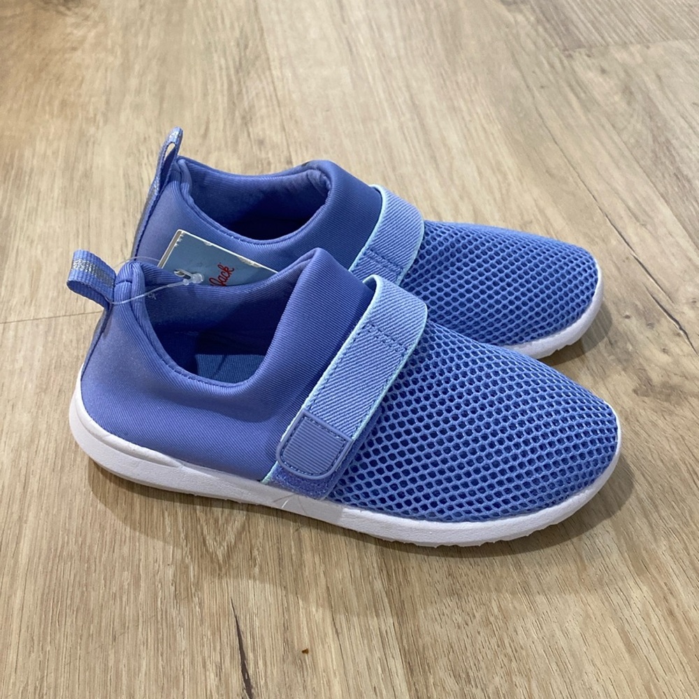 NEW Girls Cat & Jack Austen Water Shoes